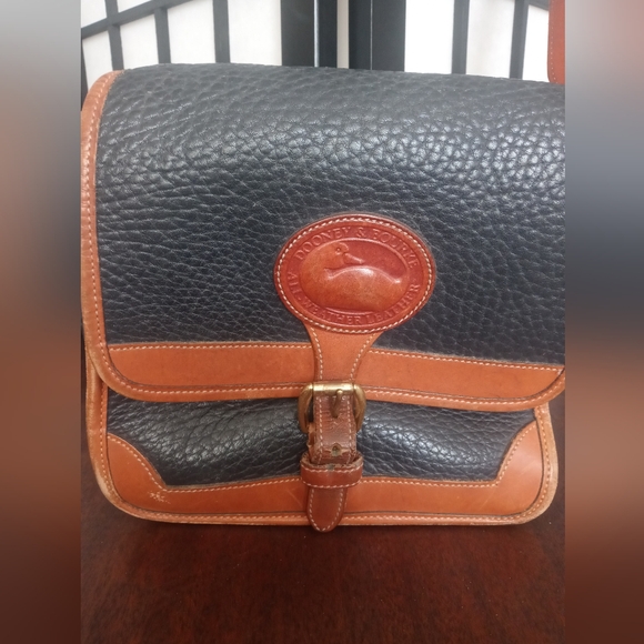 Dooney & Bourke Vintage AWL Black Pebble/Smooth Brown Trim Square Shoulder Bag - Picture 2 of 5